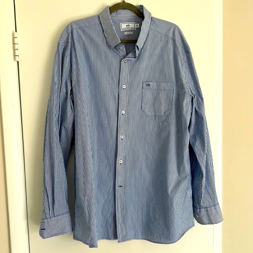 Men’s Southern Tide classic fit button down